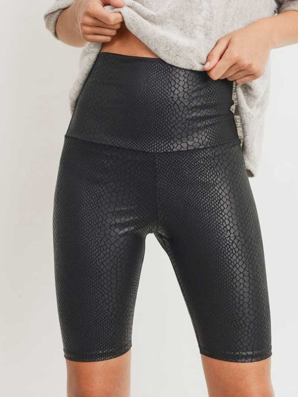 SPANX Faux Leather Bike Shorts Croc Black M